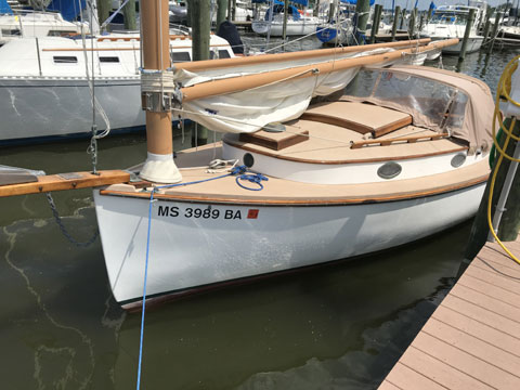 Marshall 22, 1988 sailboat