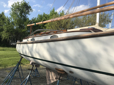 Marshall 22, 1988 sailboat