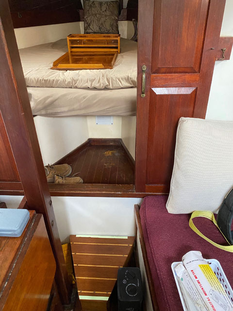 Mystic 30, 1980, Carlyle, Illinois sailboat