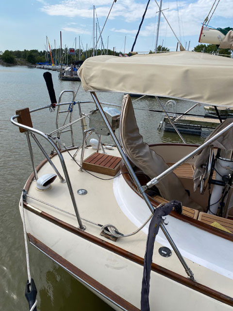 Mystic 30, 1980, Carlyle, Illinois sailboat