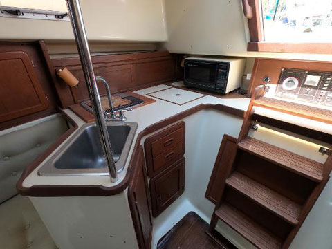 Watkins 29, 1985 sailboat