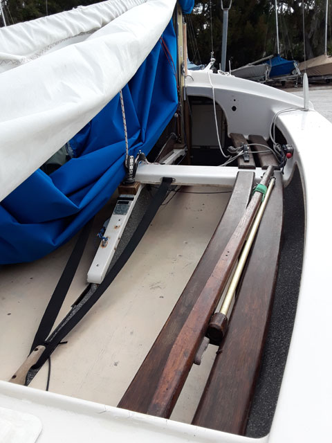 Wayfarer 16 ft., 1971 sailboat