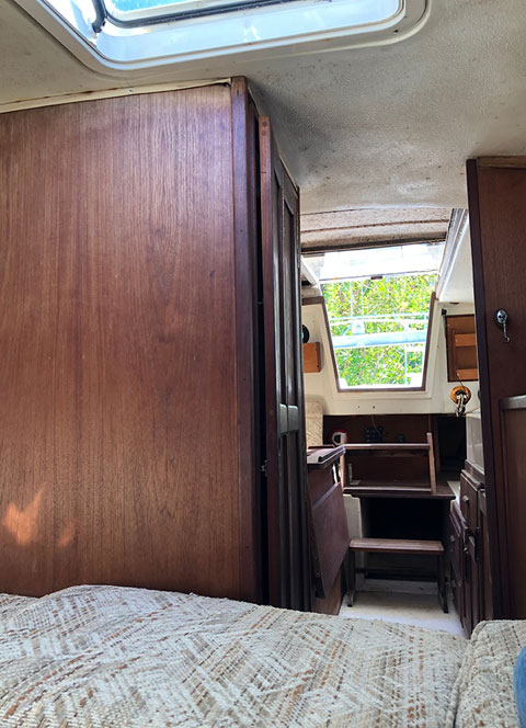 Beachcomber 25, 1985 sailboat