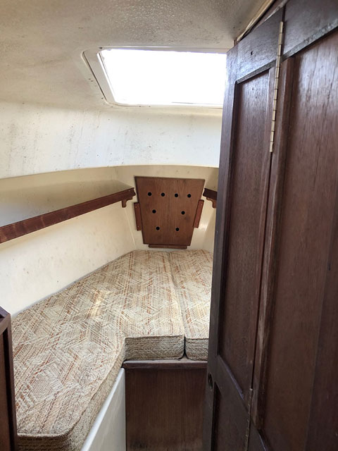 Beachcomber 25, 1985 sailboat