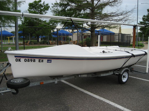 Catalina Capri 16.5, 2003 sailboat
