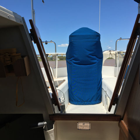 Catalina Capri 26, 1996 sailboat