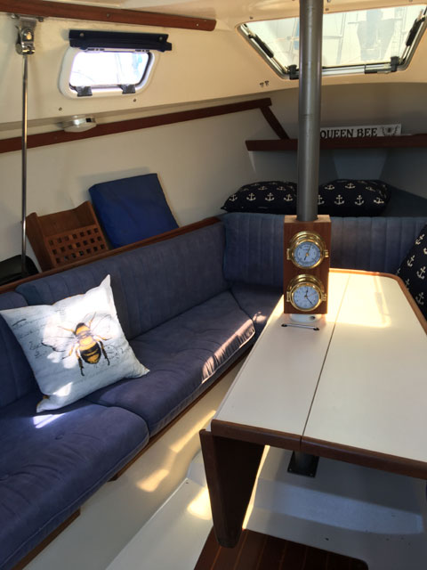 Catalina Capri 26, 1996 sailboat