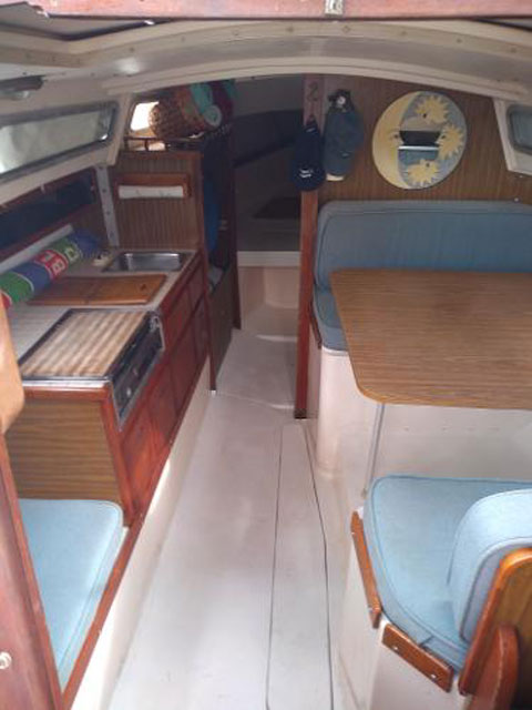 Catalina 27, 1973 sailboat