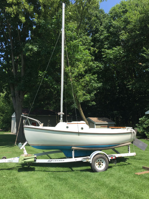 Compac 16, 1982 sailboat