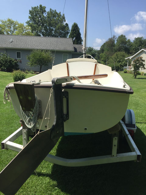 Compac 16, 1982 sailboat