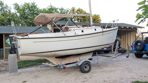 Compac 19, 1982 sailboat