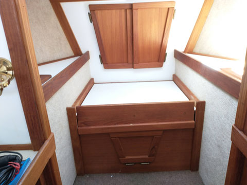 Com-Pac Horizon Cat, 2004 sailboat