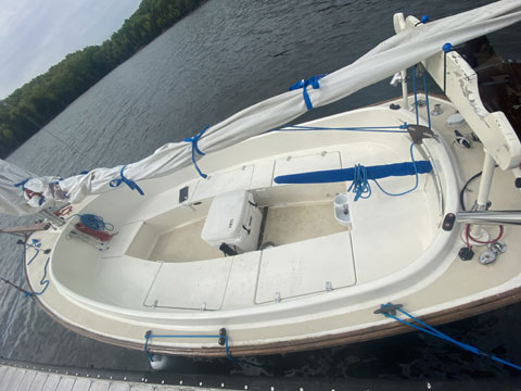 Clark Mills Sun Cat Boat, 1973 sailboat