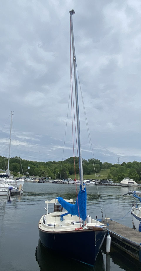 Clark Mills Sun Cat Boat, 1973 sailboat