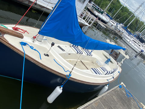 Clark Mills Sun Cat Boat, 1973 sailboat