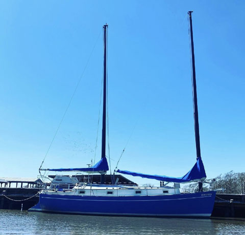 Freedom 33 Cat Ketch sailboat