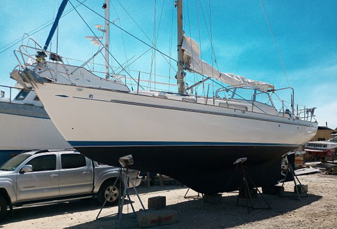 Hallberg-Rassy Rasmus 35, 1974 sailboat