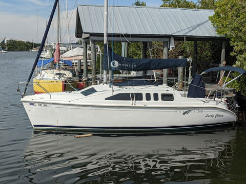Hunter 260, 2004 sailboat