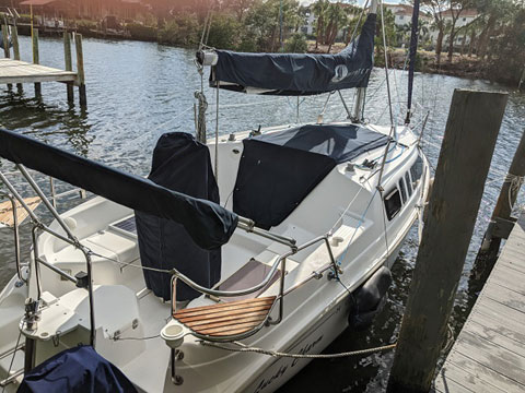 Hunter 260, 2004 sailboat