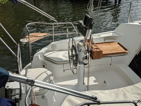 Hunter 260, 2004 sailboat