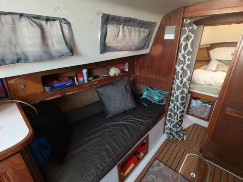 Hunter 27 Cherubini, 1979 sailboat