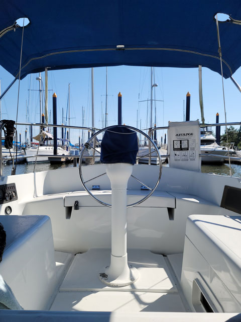 Hunter Cherubini 30, 1983 sailboat