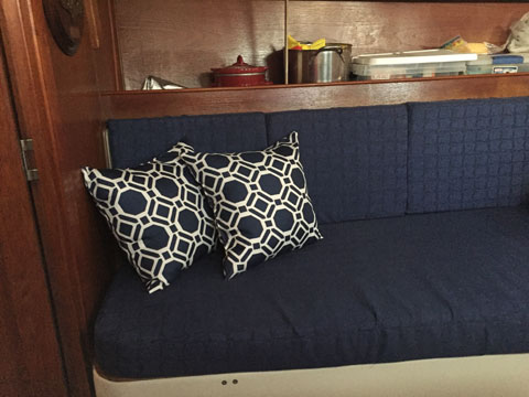 Irwin 34 Citation, 1983 sailboat