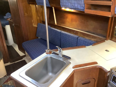 Irwin 34 Citation, 1983 sailboat