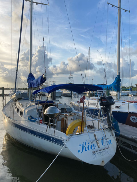 IRWIN 34' CITATION, 1983 sailboat