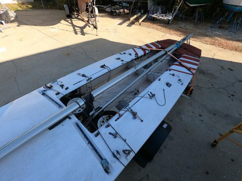 Johnson E Scow 28', 1984 sailboat
