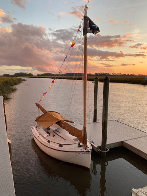 Menger 19 Catboat, 2002 sailboat