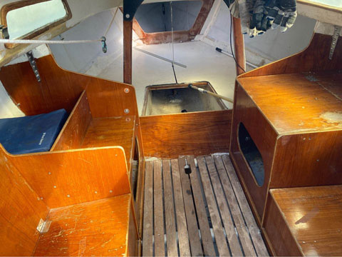 Santa Cruz 27, 1977 sailboat