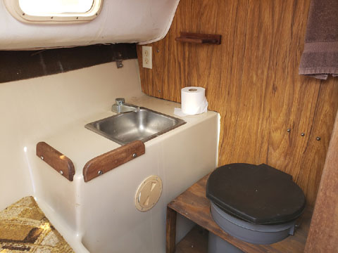 Balboa 24', 1981, sailboat