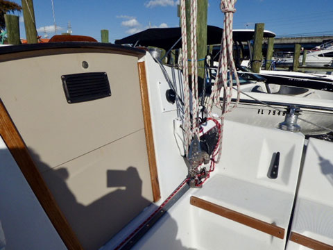 Beneteau F235, 1989/90 sailboat