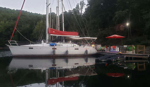 Beneteau Oceanis 390, 1990 sailboat