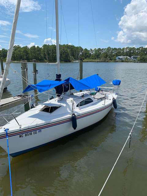 Catalina Capri 22, 2003 sailboat