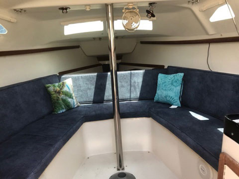 Catalina 250  FK, 2002 sailboat