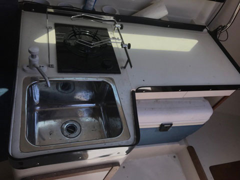 Catalina 250  FK, 2002 sailboat