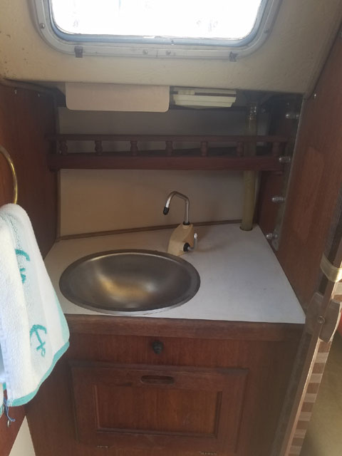 Catalina 25, 1983 sailboat