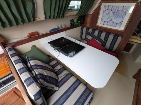 Catalina 25, 1985 sailboat