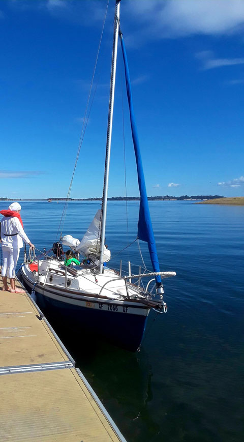Com-Pac 16, 1984 sailboat