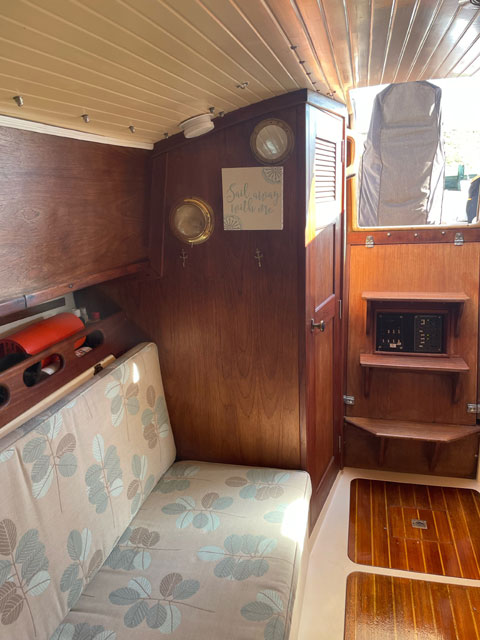 Compac 27/2, 1986 sailboat