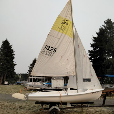 Sailboat Dinghy 13 ft, 1972 sailboat