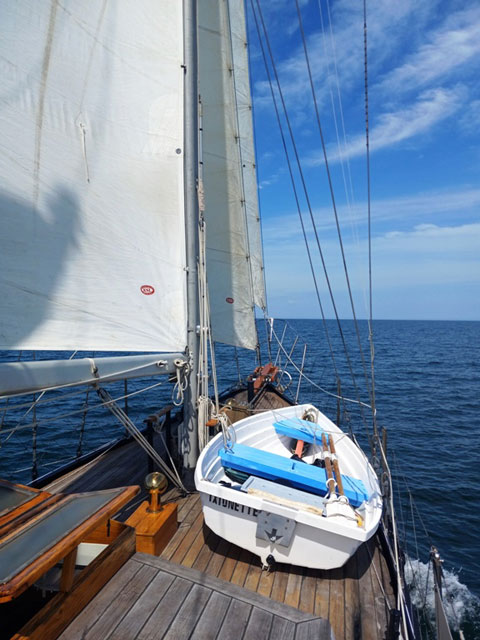 Endurance 35', 1976 sailboat