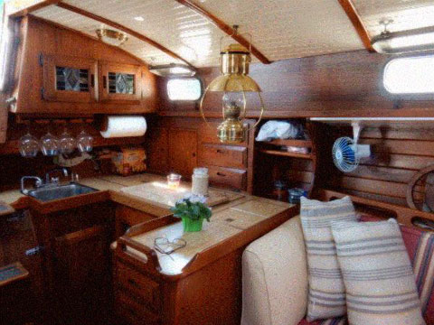 Ericson Independence 31, 1980 sailboat
