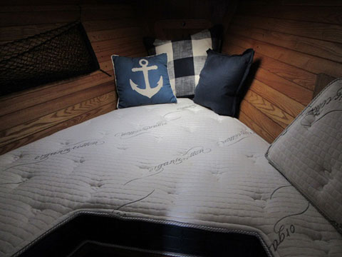 Freedom 30, 1987 sailboat