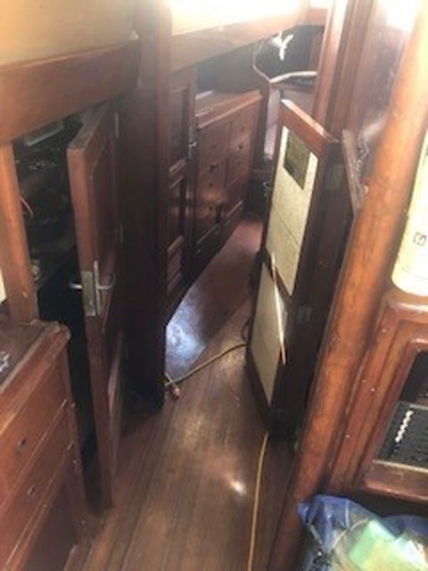 Fuji Ketch Bluewater, 45', 1975 sailboat