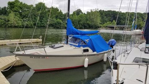 Boston Whaler Harpoon 6.2 Weekender, sailboat