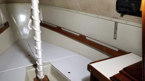 Boston Whaler Harpoon 6.2 Weekender, sailboat