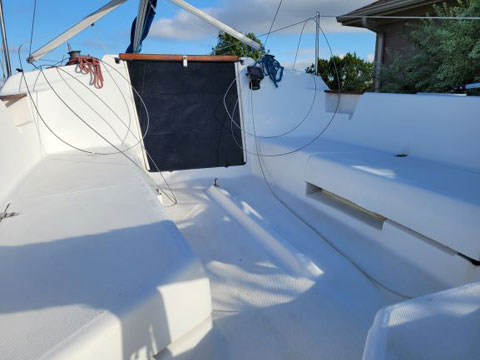 Hunter 240, 2004 sailboat